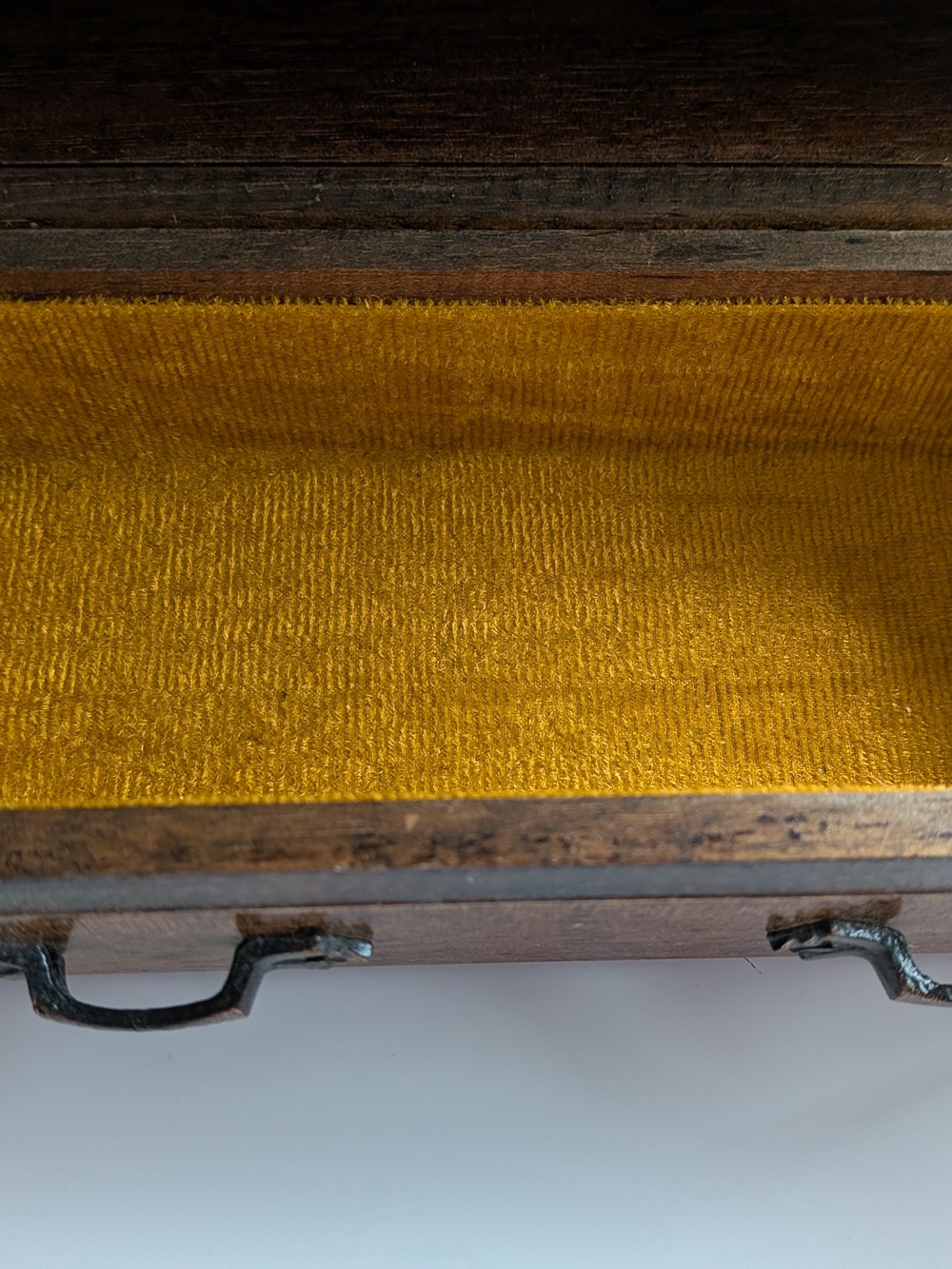 Vintage Wooden Jewelry Box/Music Box Dark Brown - Picture 4 of 6